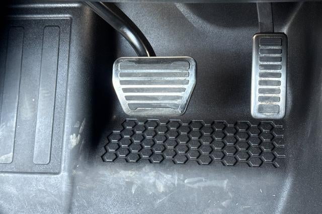 2024 Land Rover Defender V8