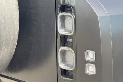 2024 Land Rover Defender V8