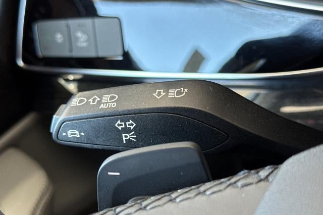 2023 Audi Q7 Premium Plus