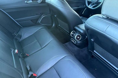 2023 Alfa Romeo Giulia BASE