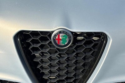 2023 Alfa Romeo Giulia BASE