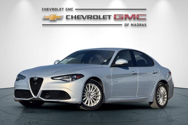 2023 Alfa Romeo Giulia BASE