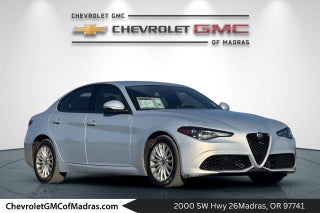 2023 Alfa Romeo Giulia BASE